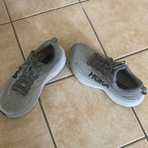 Hoka Bondi 8 grey men’s shoe - 10 wide - almost new!
